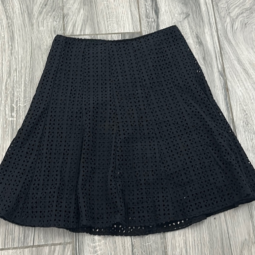 New without tags never worn Investments Cotton Skirt Size 8 Black Lined back zip